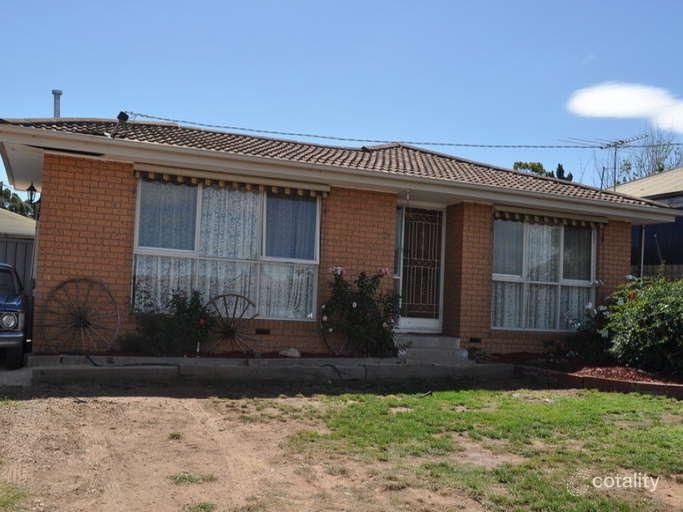 5 Davies St, Darley, VIC 3340