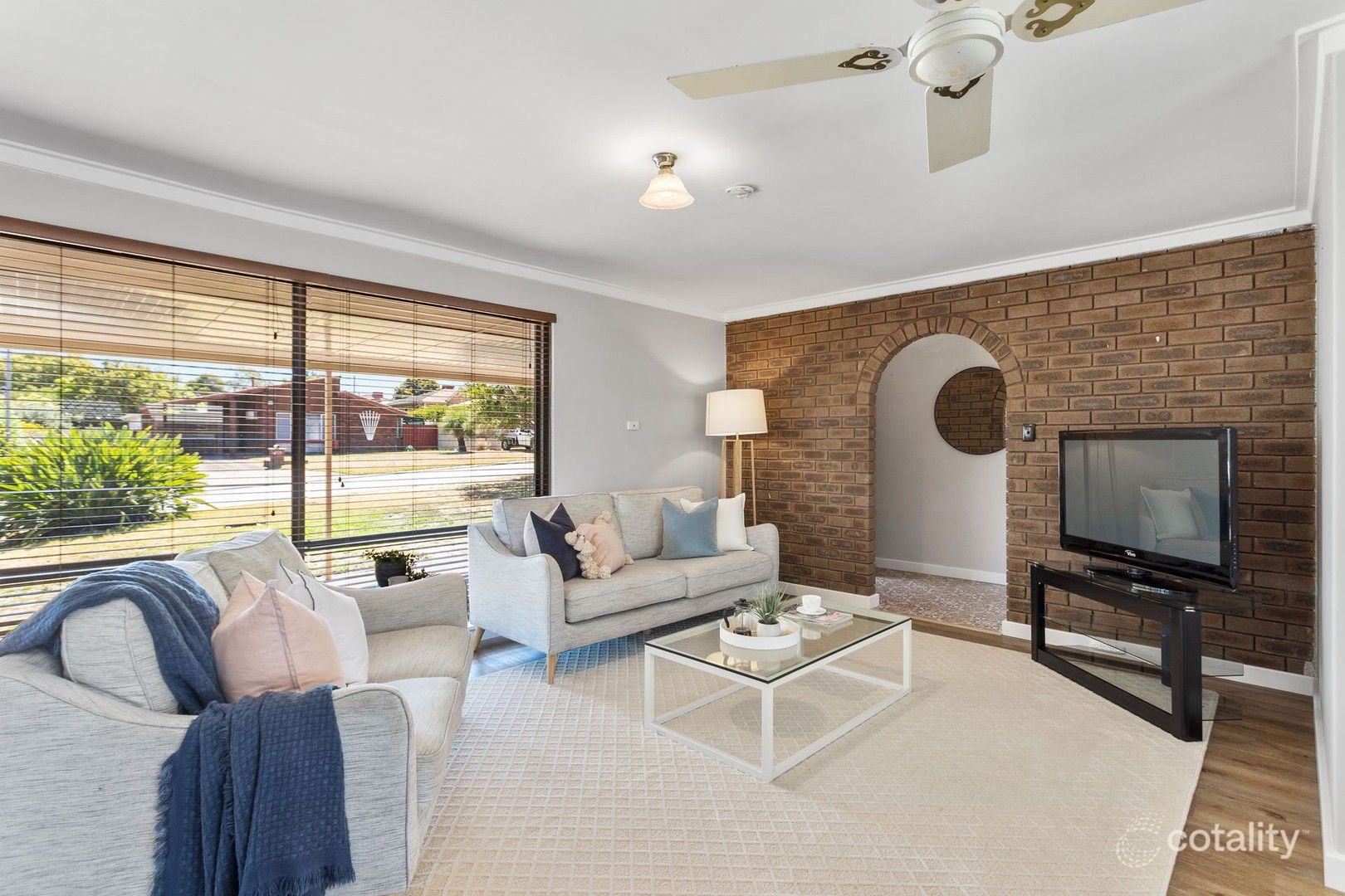 33 Ackmar Way, Swan View, WA 6056