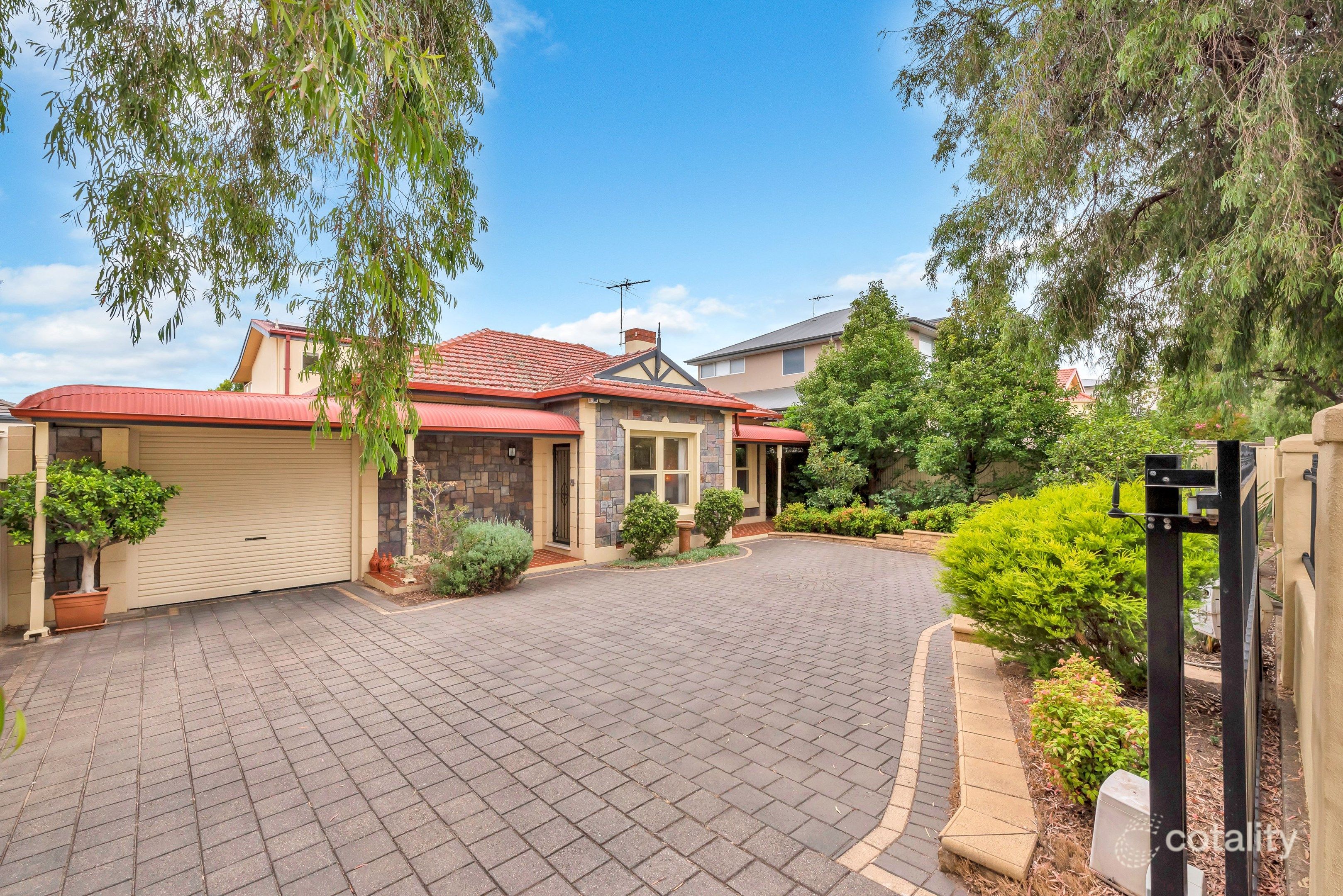 10 Harberton Rd, South Brighton, SA 5048