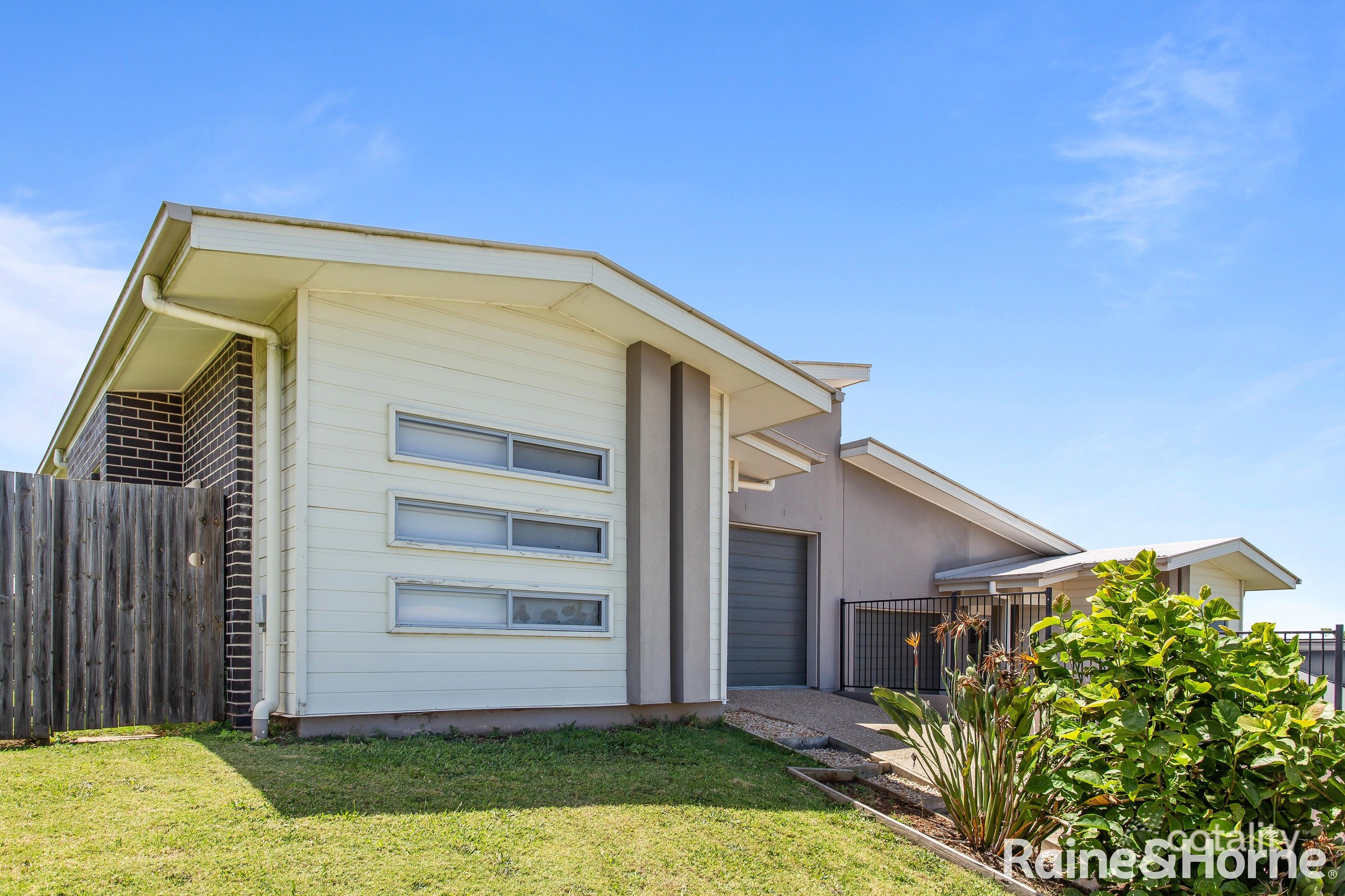 1/12 Cassidy Tce, Mount Kynoch, QLD 4350