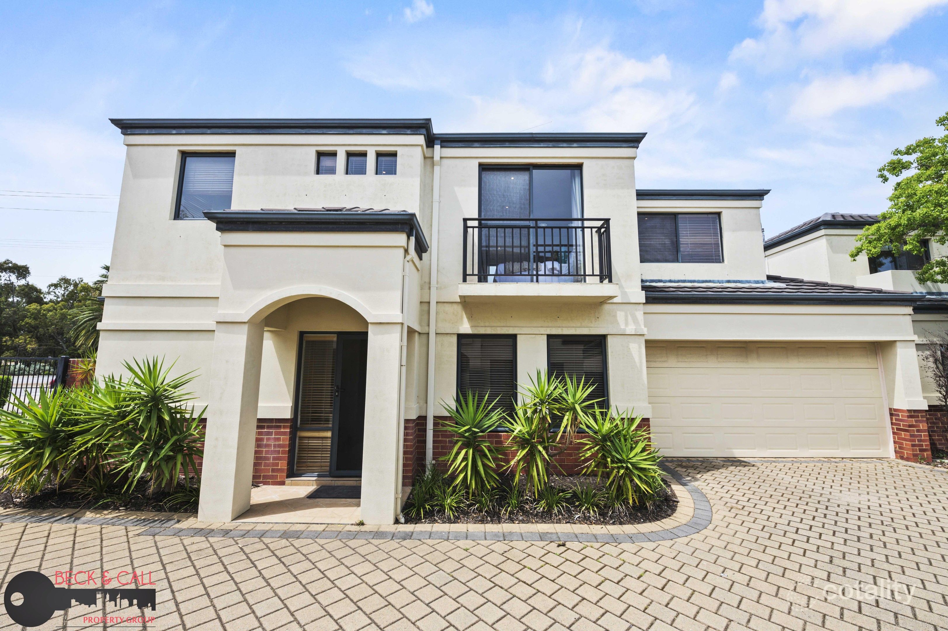 1/1 Wanneroo Rd, Joondanna, WA 6060