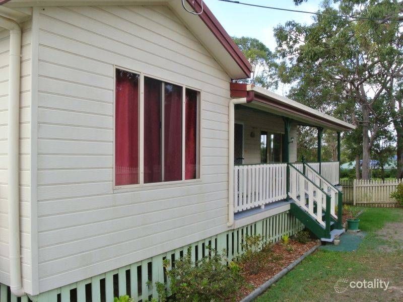 35 Scotts Rd, Macleay Island, QLD 4184