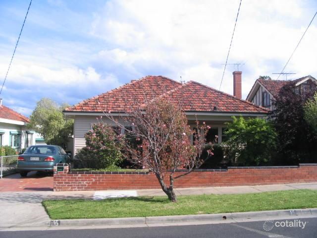 15 Williamson Ave, Strathmore, VIC 3041