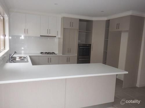 10 Malindi Ct, South Morang, VIC 3752