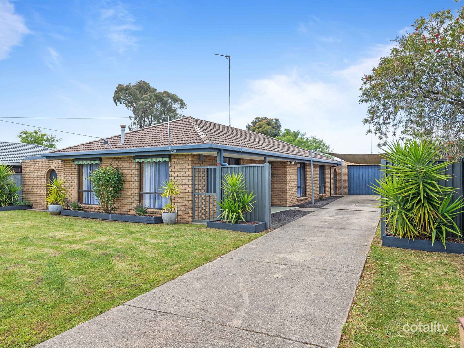 33 Kowree Cres, Sebastopol, VIC 3356