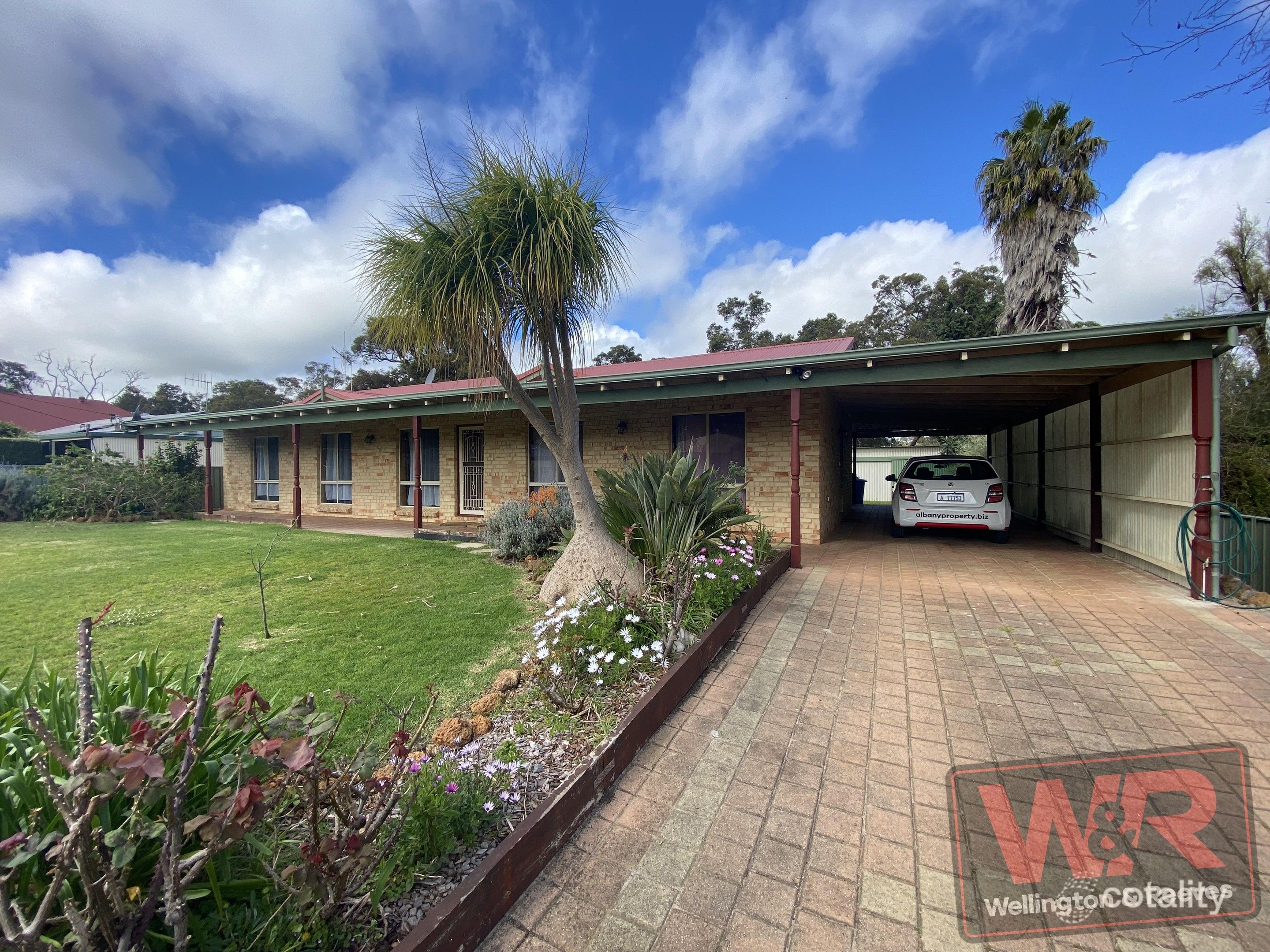 34 Williamson Ave, Narrikup, WA 6326