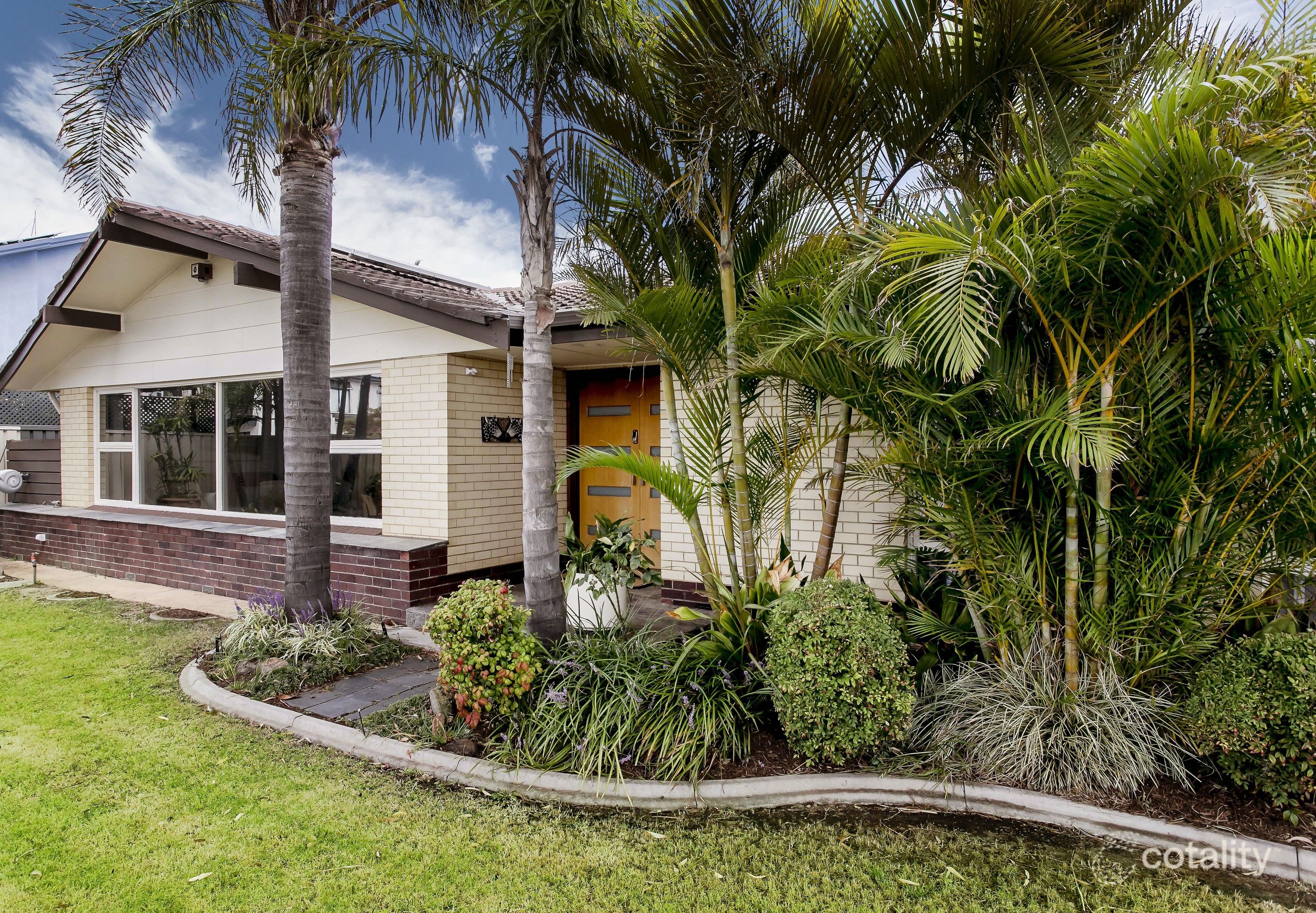 16 Monaco Cres, Grange, SA 5022