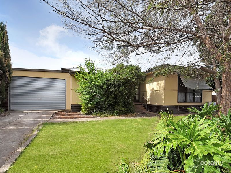 13 Cowra Ave, Gilles Plains, SA 5086