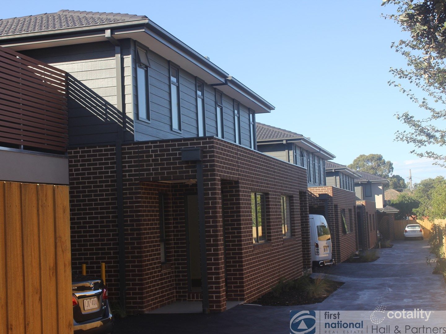 2/33 New St, Dandenong, VIC 3175