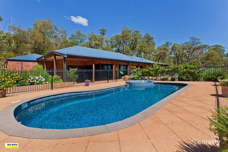 44 Carmel Rd, Carmel, WA 6076