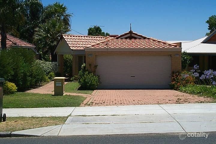 163 Kitchener Rd, Alfred Cove, WA 6154