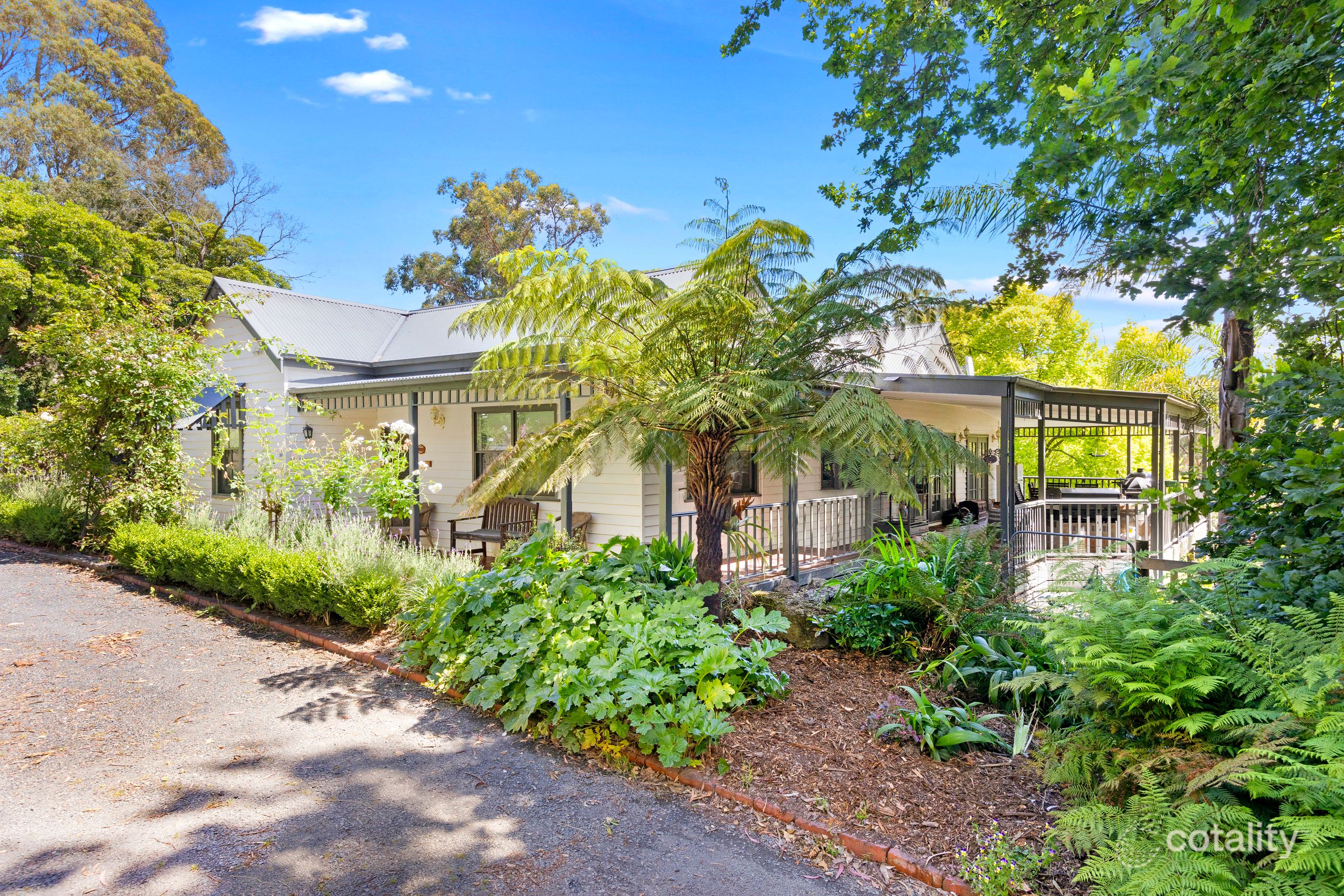 25 Corbetts Rd, Launching Place, VIC 3139