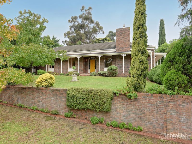 6 Glenwood Rd, Springfield, SA 5062