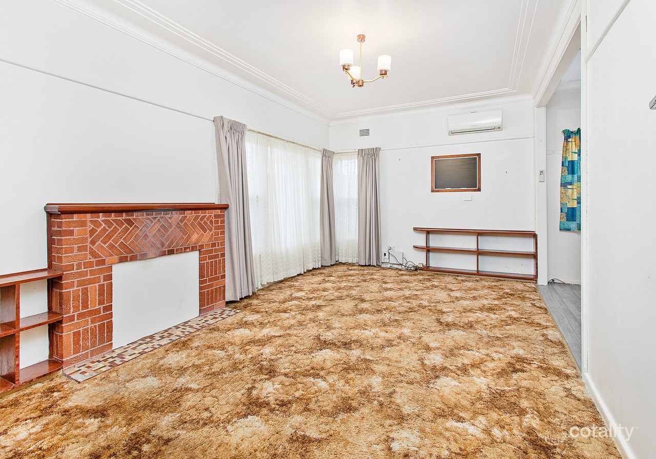 105 Prince Edward Dr, Dapto, NSW 2530