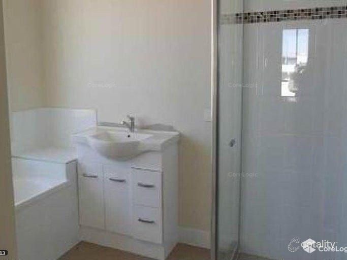 16 Iris Ct, Yamanto, QLD 4305