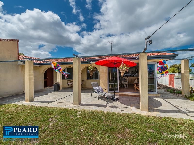 36 Charnwood Ave, Two Rocks, WA 6037