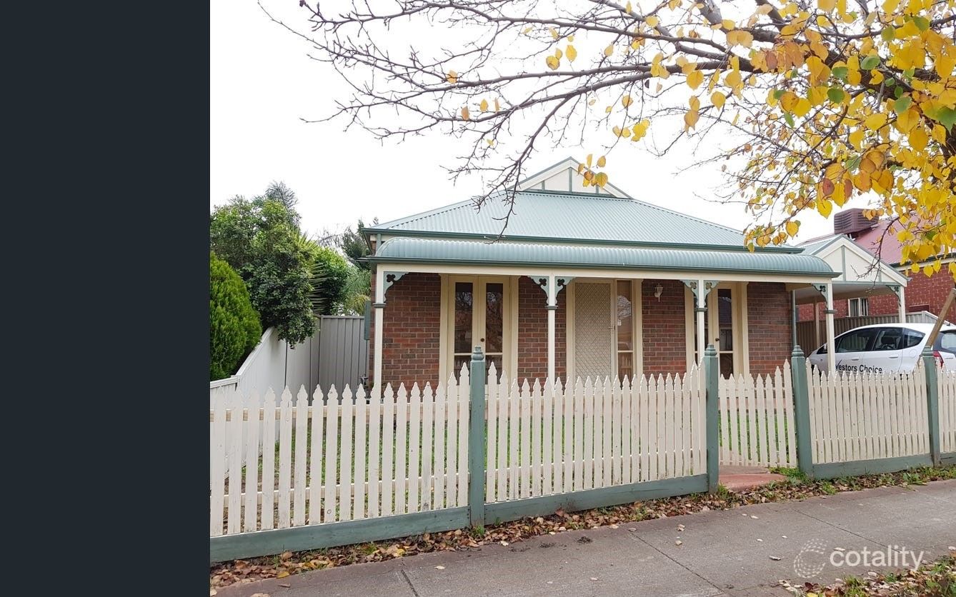 10 Blenheim Way, Caroline Springs, VIC 3023