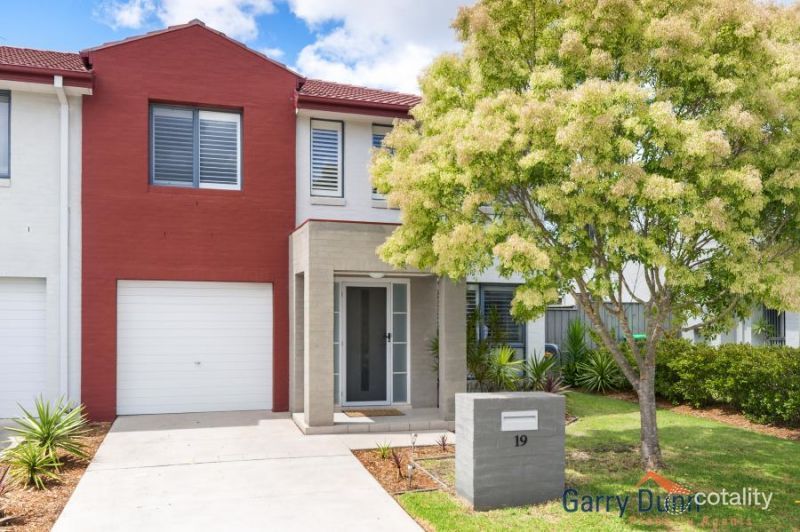 19 Whitfield Pde, Hammondville, NSW 2170
