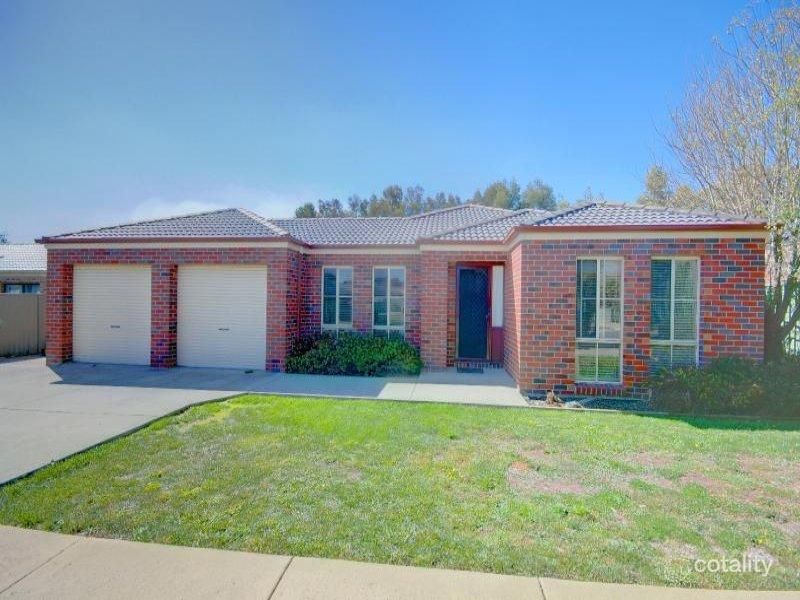 14 Clayton Park Dr, Canadian, VIC 3350