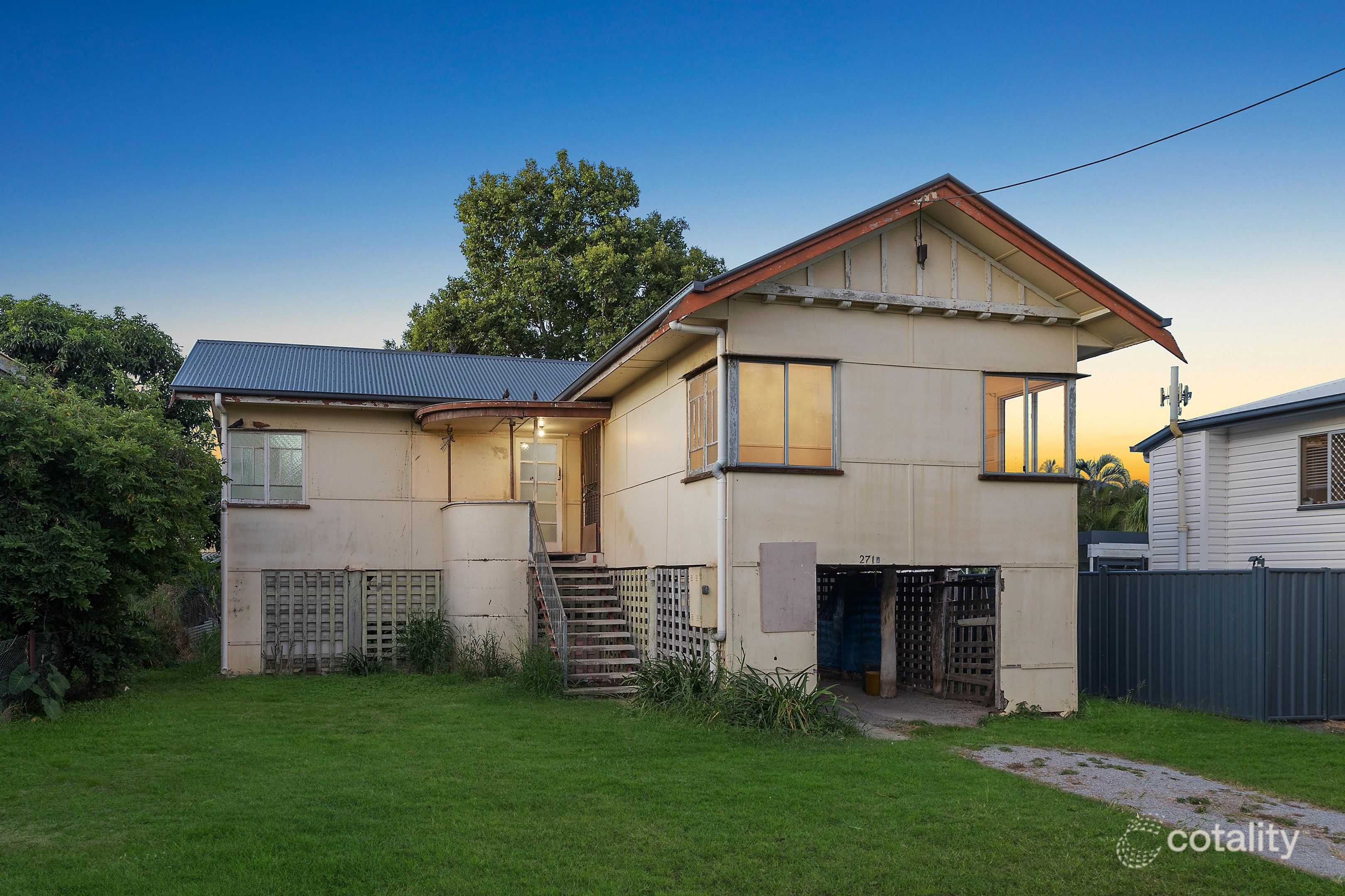 271a Lakes Creek Rd, Koongal, QLD 4701