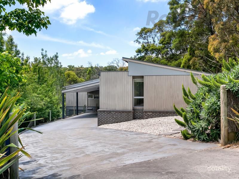 126 Moss Ave, Mount Helen, VIC 3350