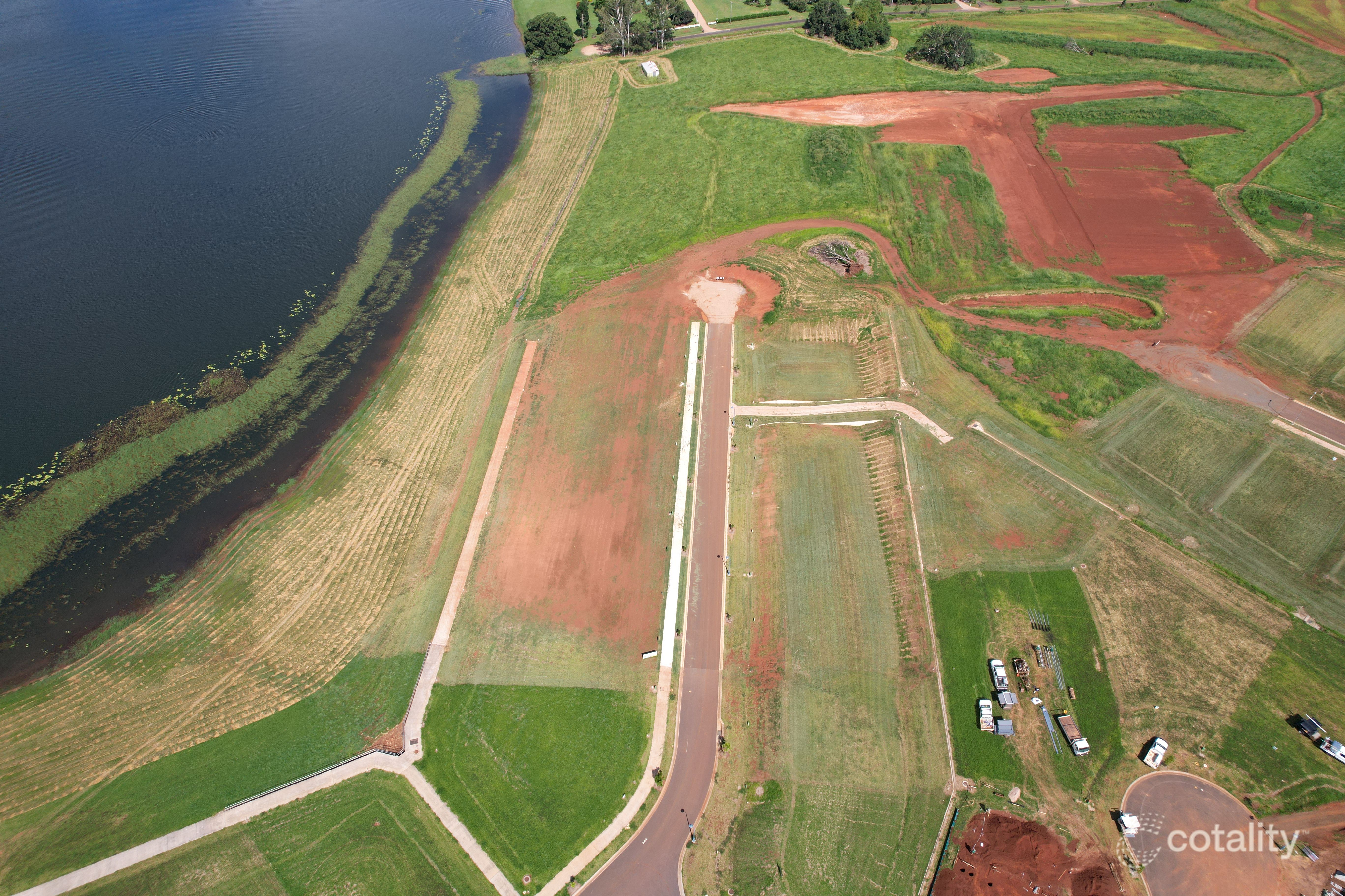 5 Waterfront Tce, Yungaburra, QLD 4884