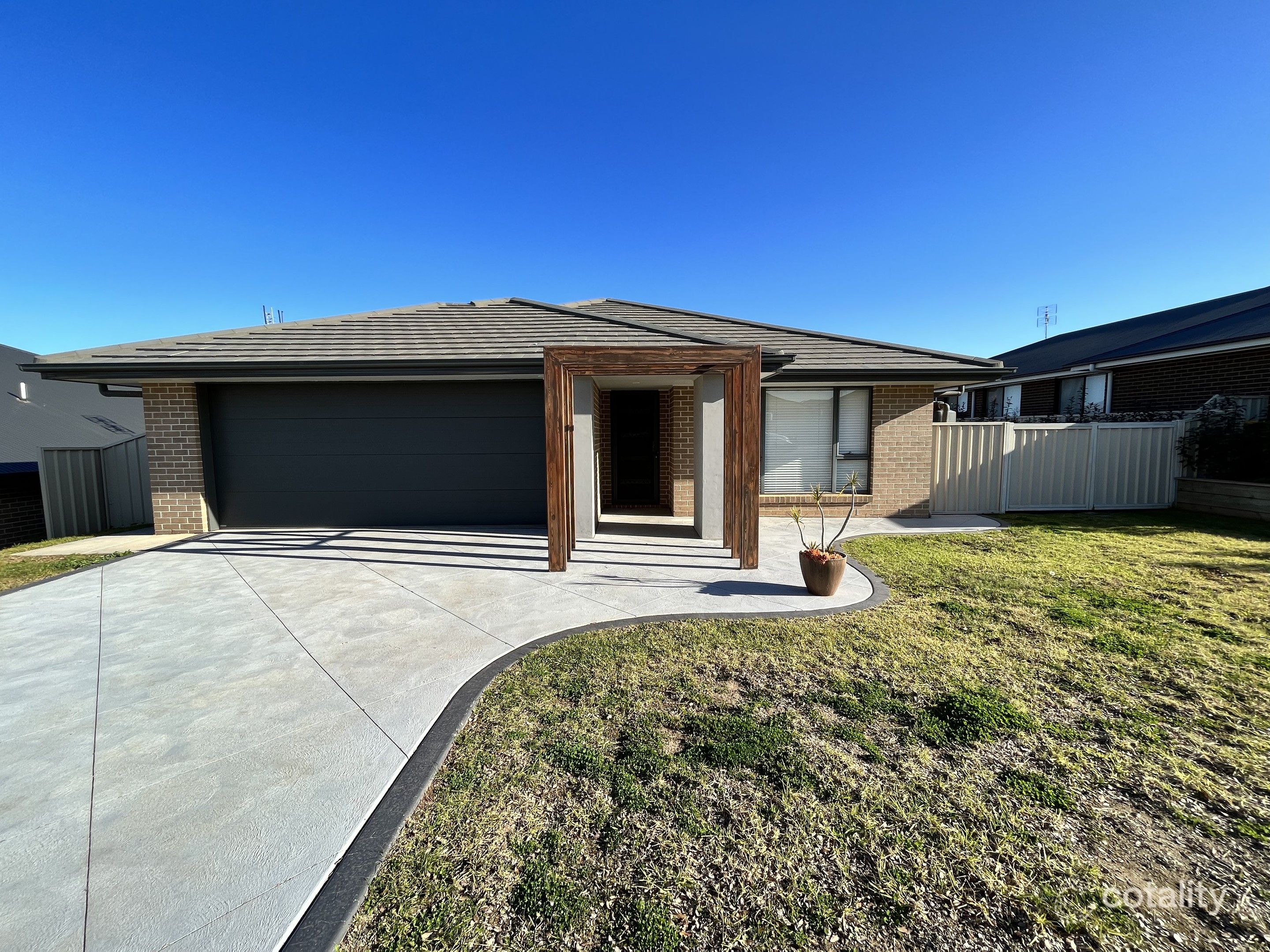 7 Rosewood Ave, Parkes, NSW 2870