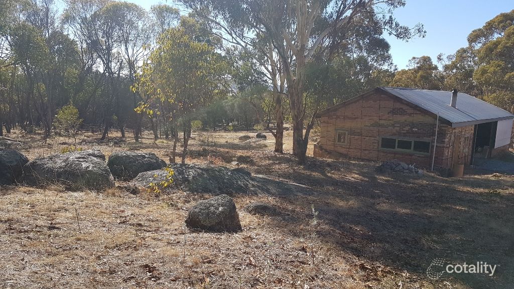 132 Kimberley Rd, Clackline, WA 6564