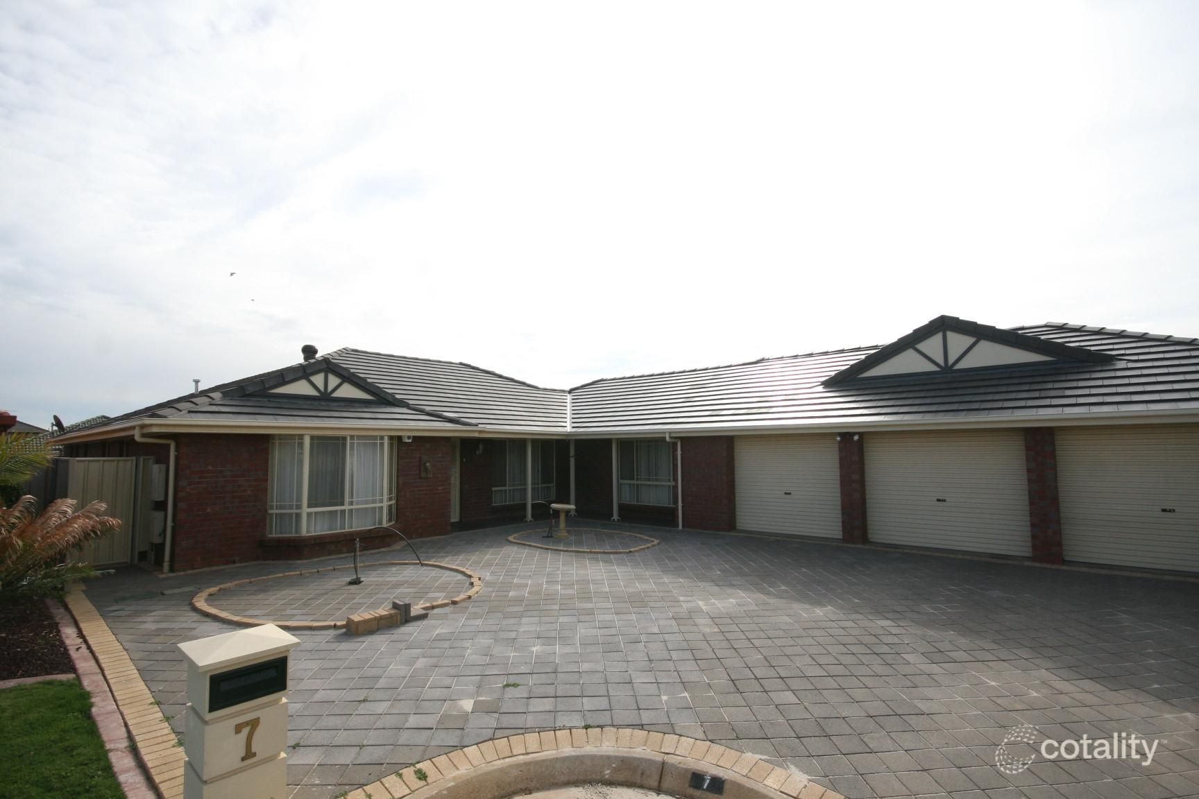 7 Jessie Goodes Ct, Parafield Gardens, SA 5107