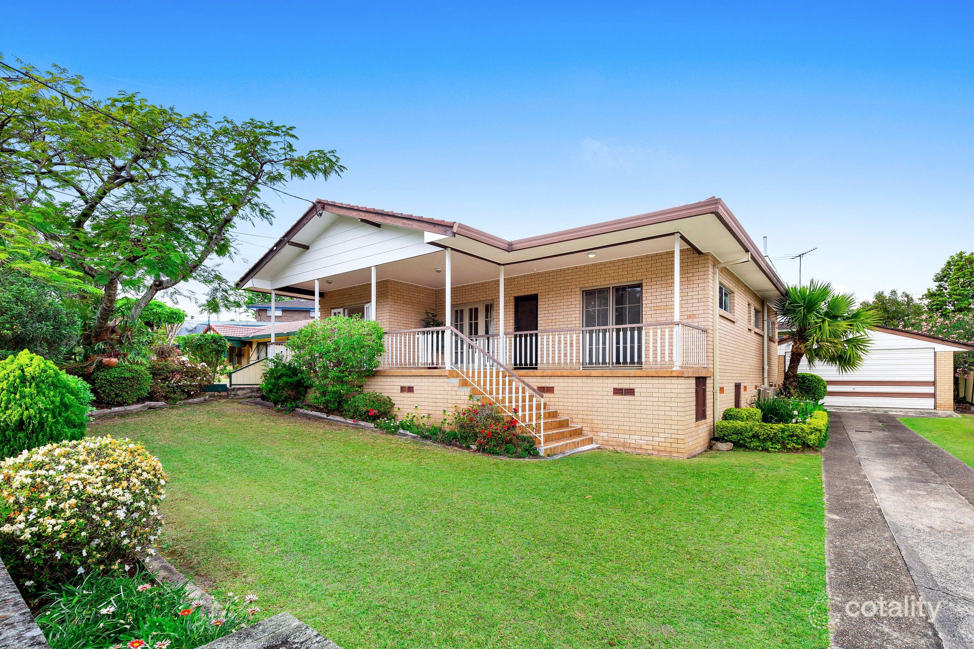 19 Raelene Tce, Springwood, QLD 4127