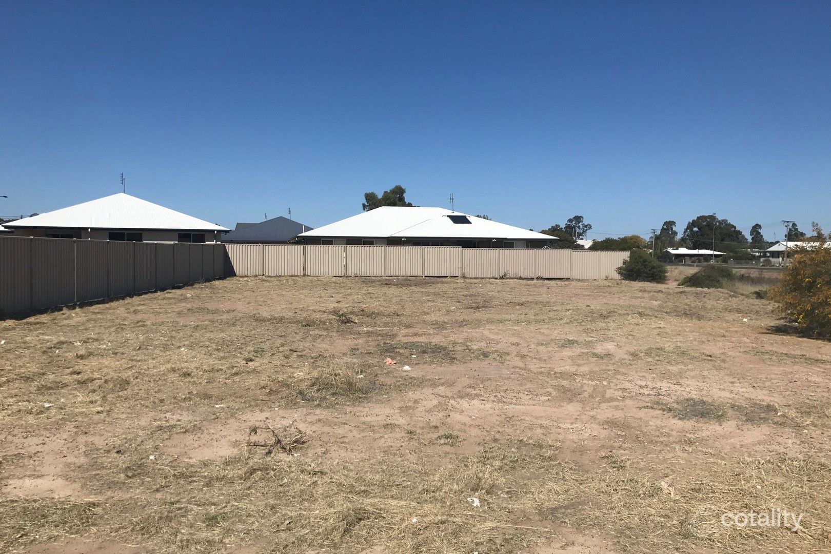 60 Acacia Dr, Miles, QLD 4415