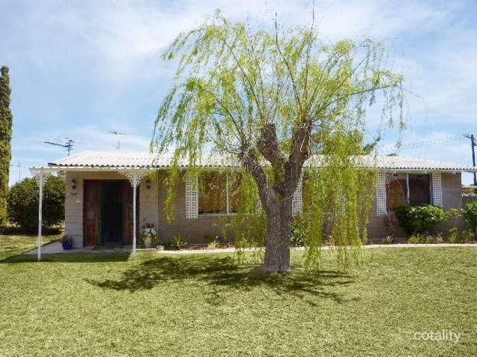 8 Hakea St, Kambalda West, WA 6442