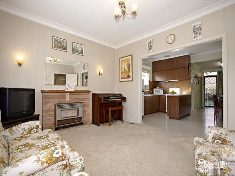 8 James Ave, Aspendale, VIC 3195