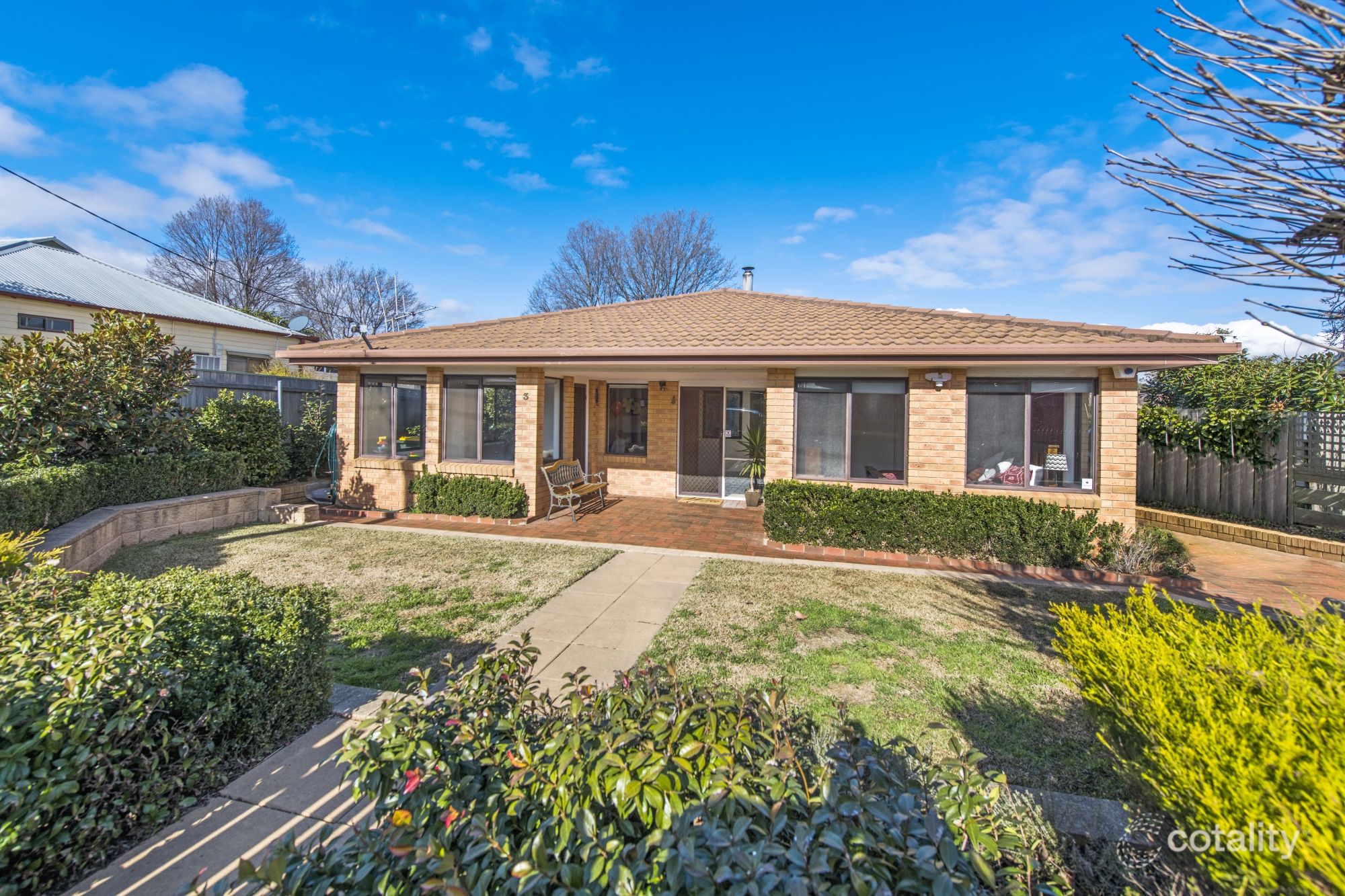 3 Hirst Ave, Queanbeyan, NSW 2620