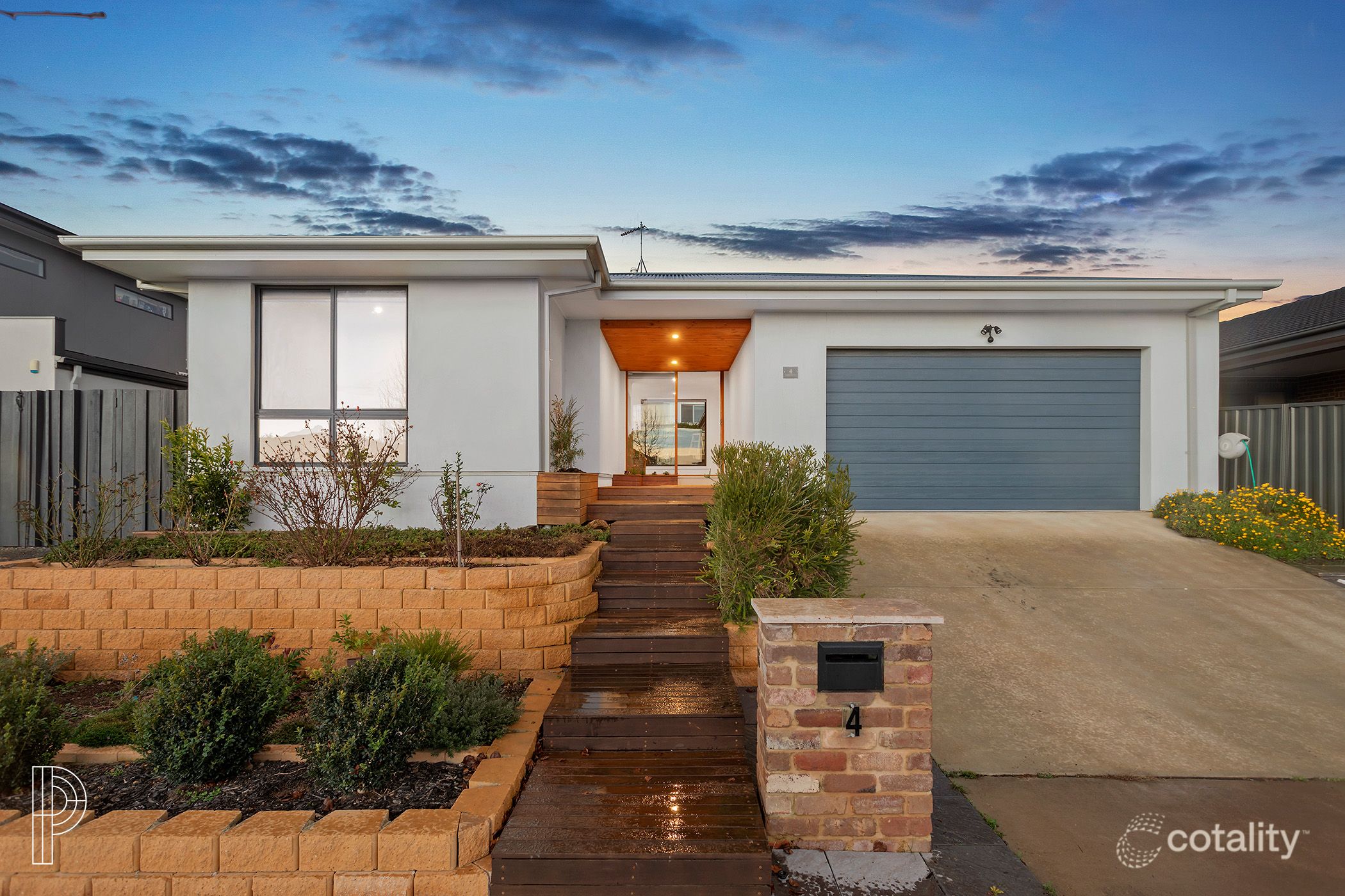 4 Dorrie Cres, Moncrieff, ACT 2914