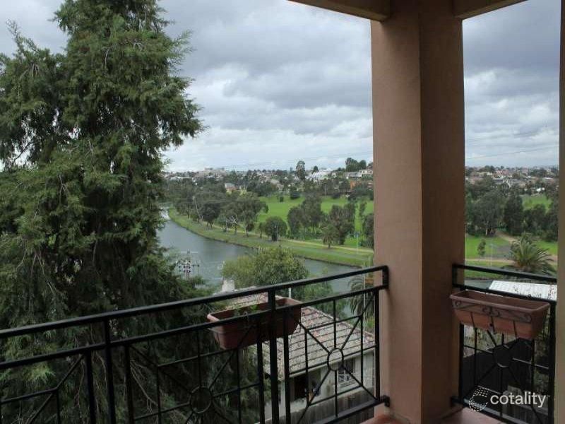 7/4 Belvedere Cl, Maribyrnong, VIC 3032