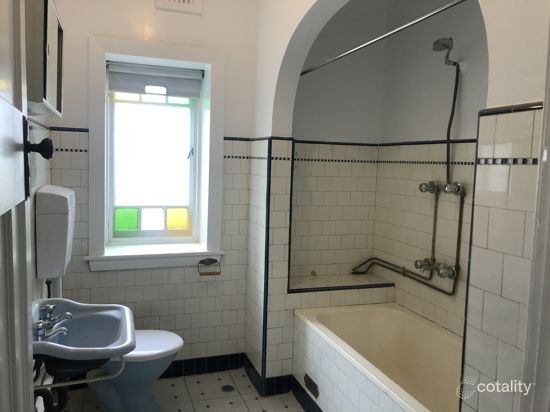 26 White St, East Tamworth, NSW 2340