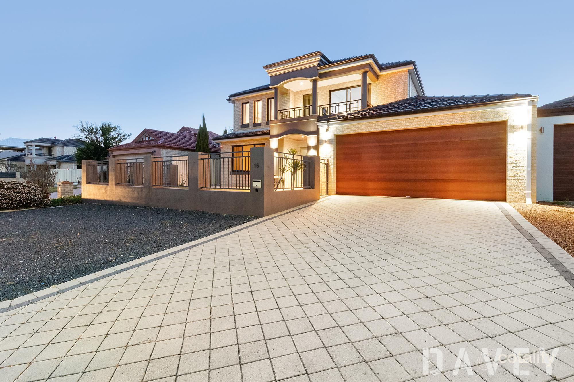 16 Da Vinci Dr, Tapping, WA 6065