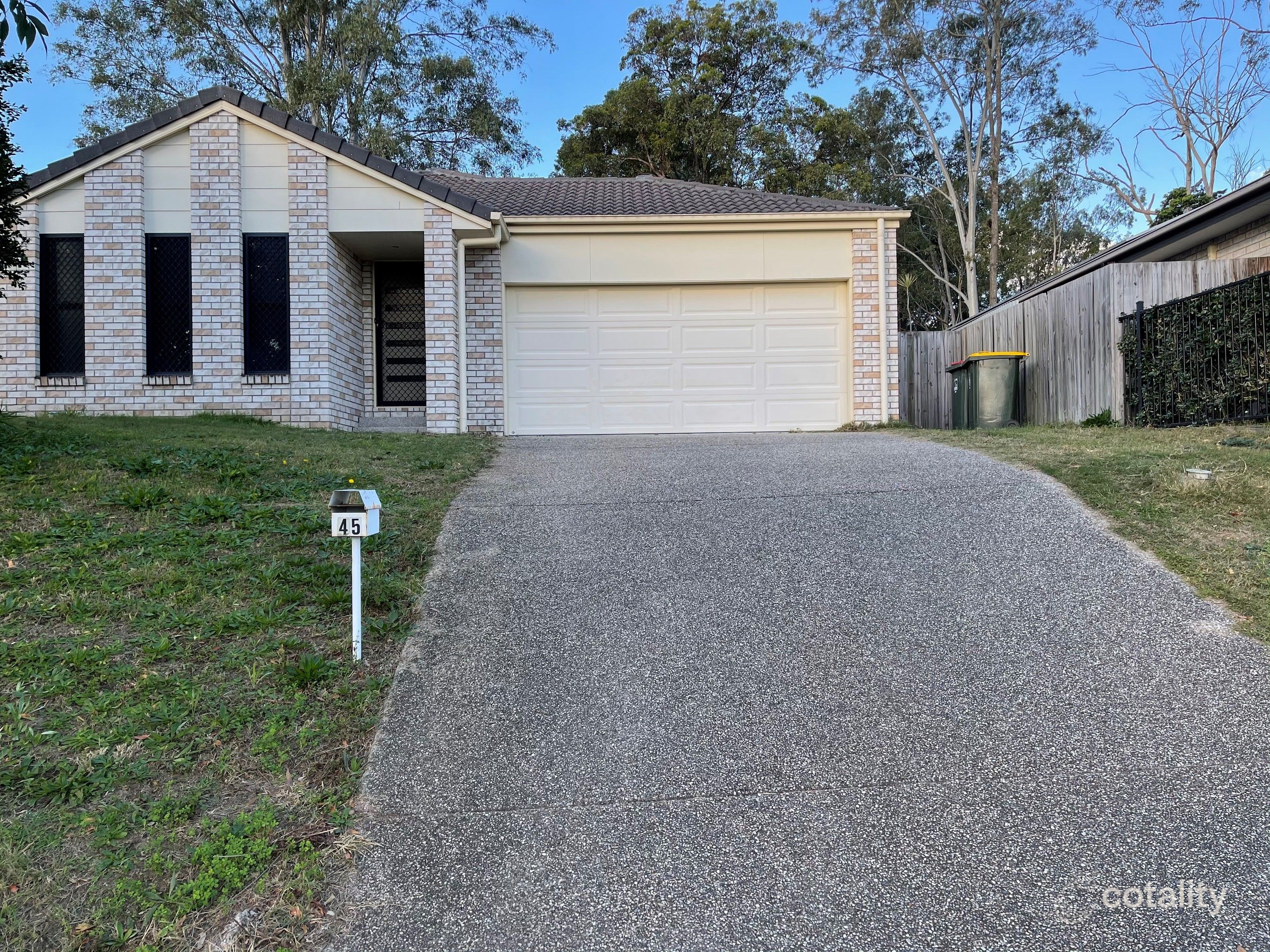 45 Flower Pl, Richlands, QLD 4077