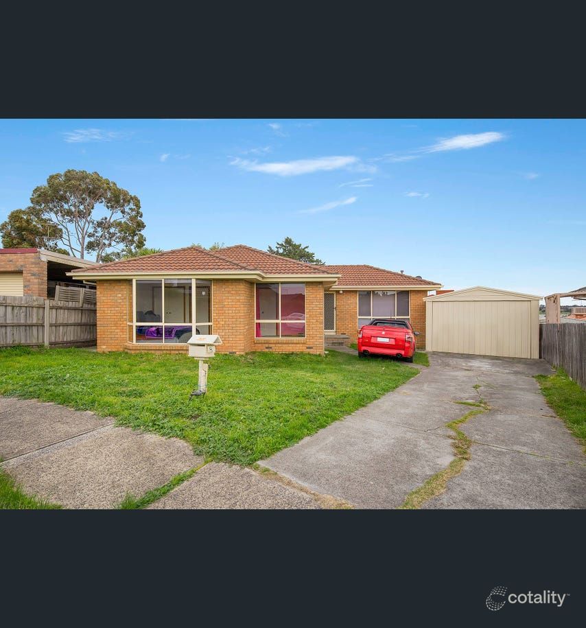 8 Fernshaw Gdns, Hallam, VIC 3803