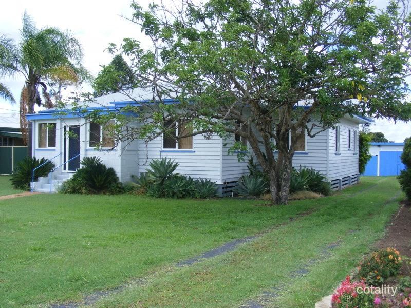 27 Jefferies St, Murgon, QLD 4605