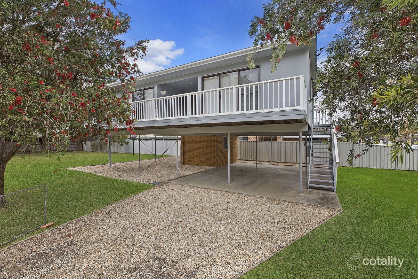 71 John St, Forresters Beach, NSW 2260