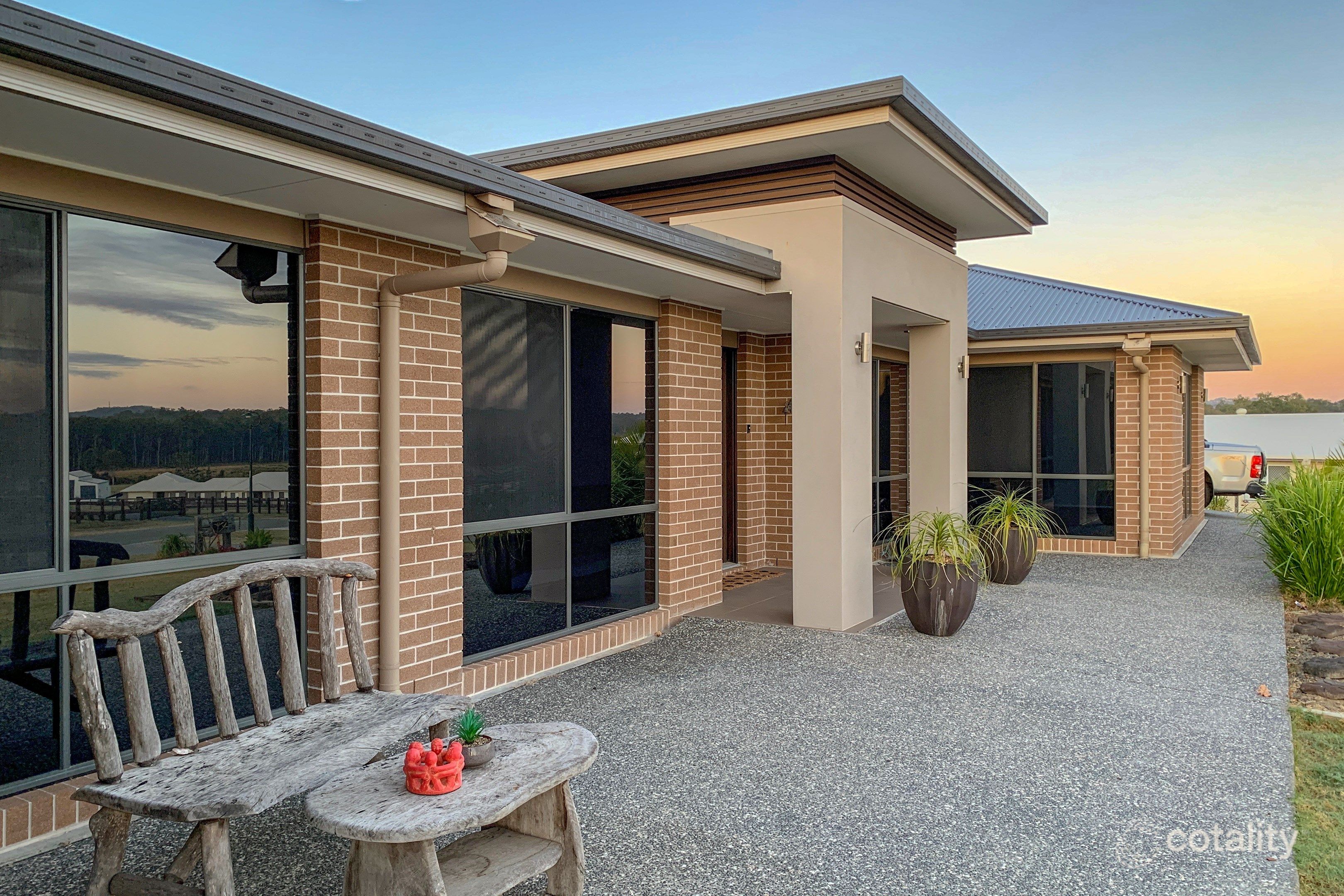 82-86 Martin Pl, Tamborine, QLD 4270