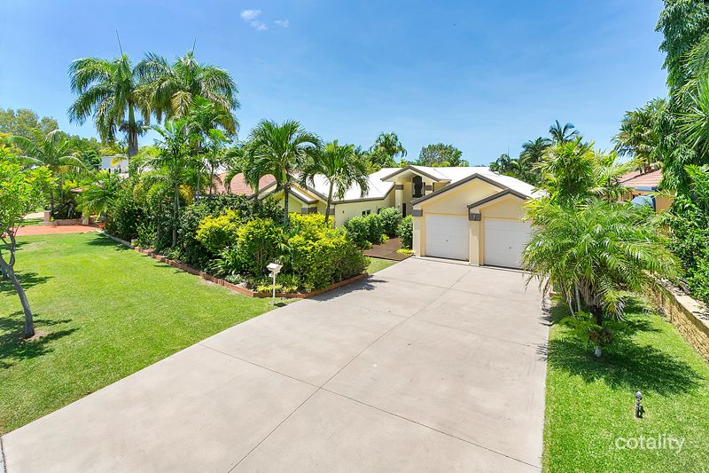 18 Trivia St, Palm Cove, QLD 4879