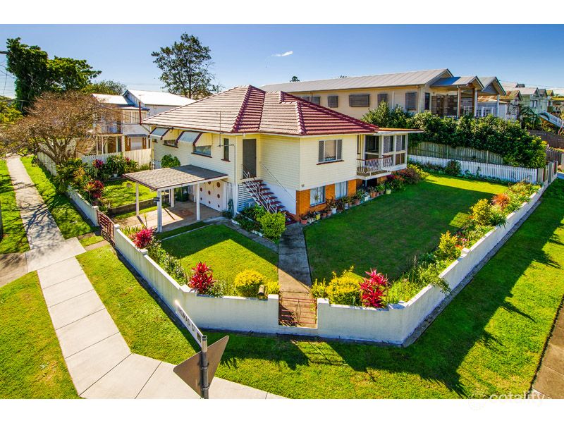 62 Temple St, Coorparoo, QLD 4151