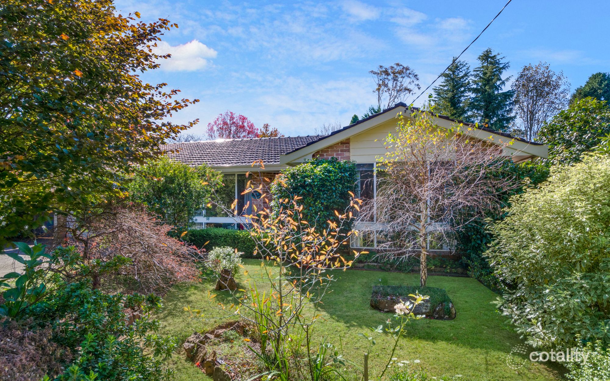 13 Beatty Rd, Wentworth Falls, NSW 2782