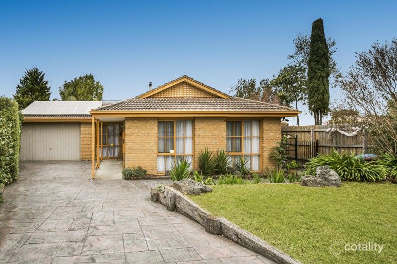 10 Mulberry Ct, Cranbourne North, VIC 3977