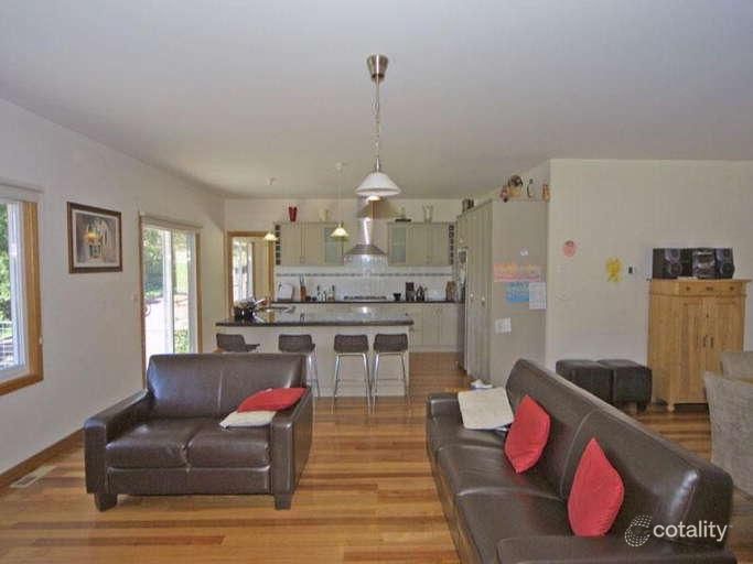 22 Booths Lane, Woodend, VIC 3442