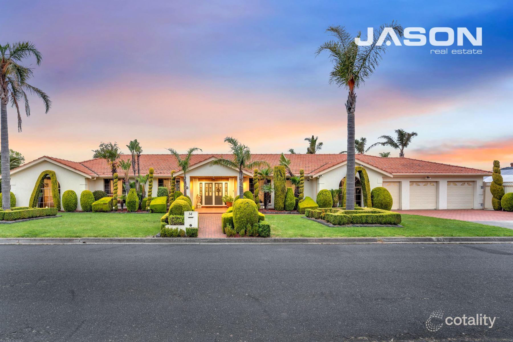 34 Haddington Cres, Greenvale, VIC 3059