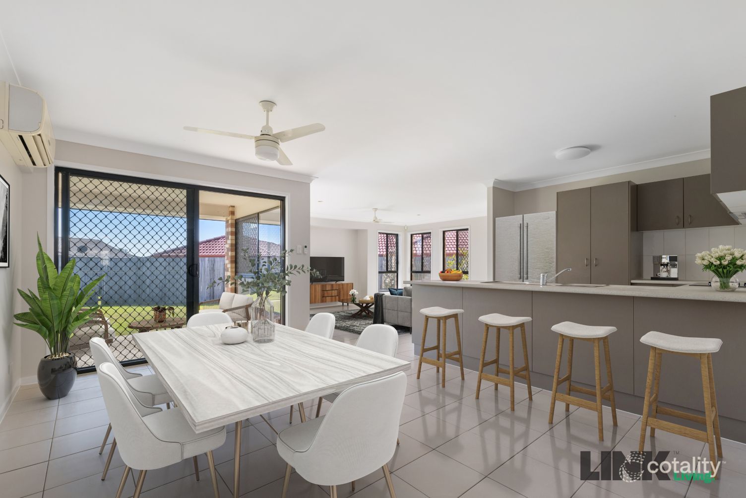 7 Kite Cres, Eagleby, QLD 4207